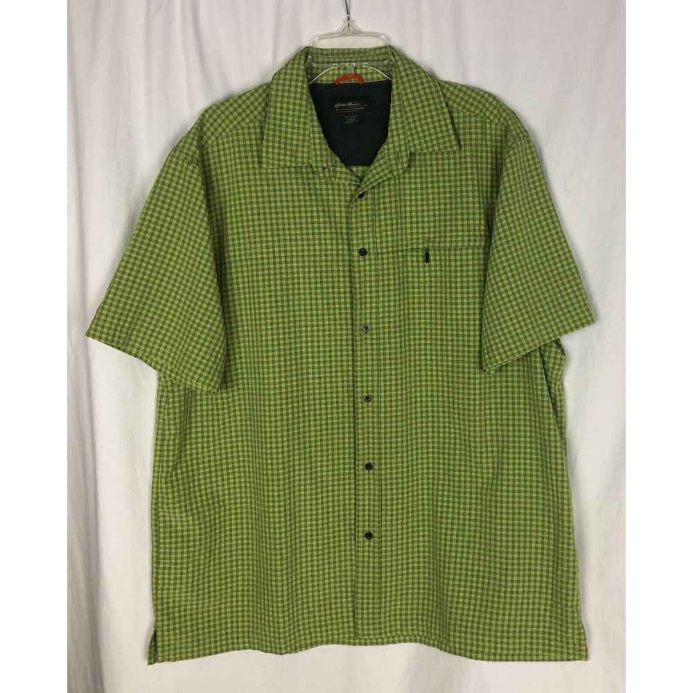 Eddie Bauer Button up Shirt Men's L Green Plaid Short Sleeve Outdoor Fishing